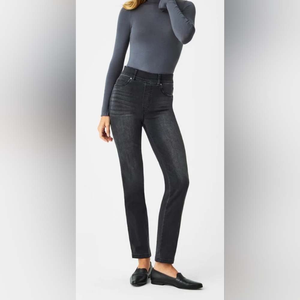 Spanx Pull-on Straight Leg Jeans in Vintage Black Stretch Denim Size Medium NWT